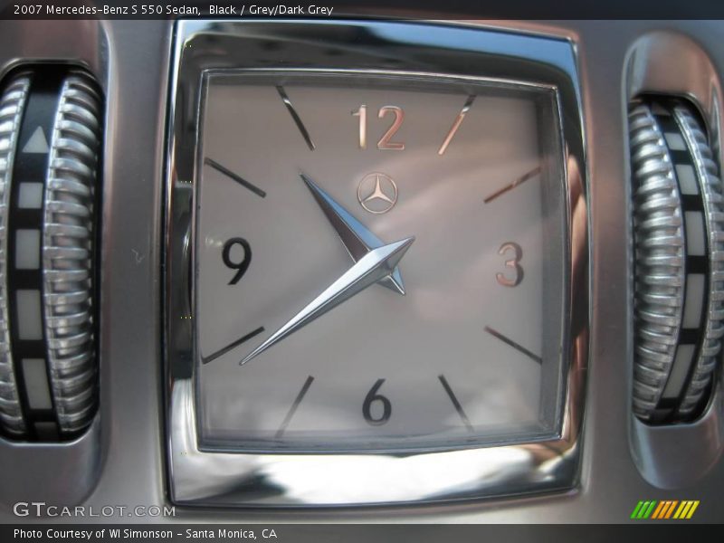 Black / Grey/Dark Grey 2007 Mercedes-Benz S 550 Sedan