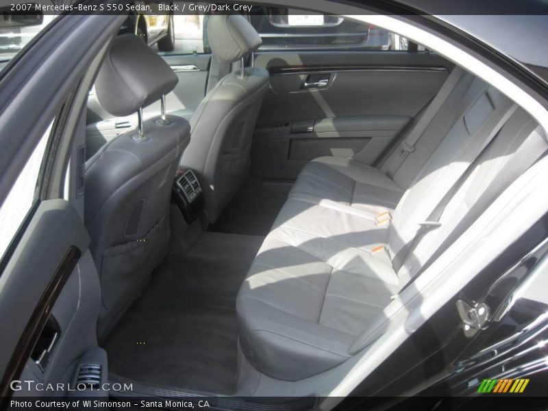 Black / Grey/Dark Grey 2007 Mercedes-Benz S 550 Sedan