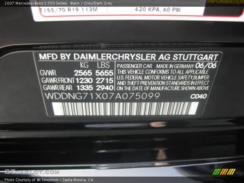 Black / Grey/Dark Grey 2007 Mercedes-Benz S 550 Sedan