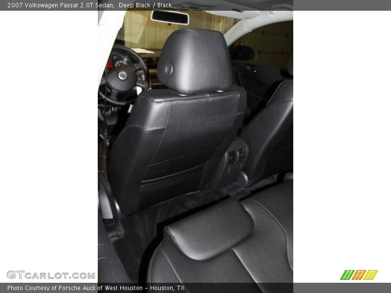 Deep Black / Black 2007 Volkswagen Passat 2.0T Sedan