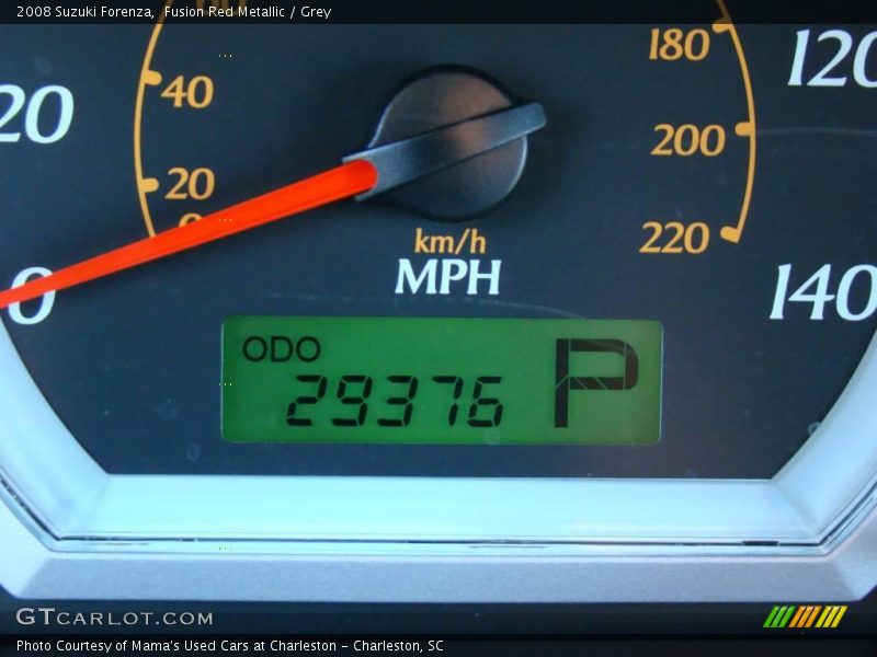 Fusion Red Metallic / Grey 2008 Suzuki Forenza
