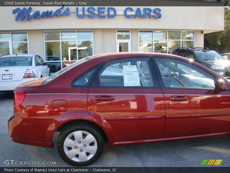 Fusion Red Metallic / Grey 2008 Suzuki Forenza