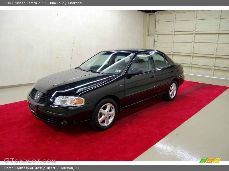 Blackout / Charcoal 2004 Nissan Sentra 2.5 S