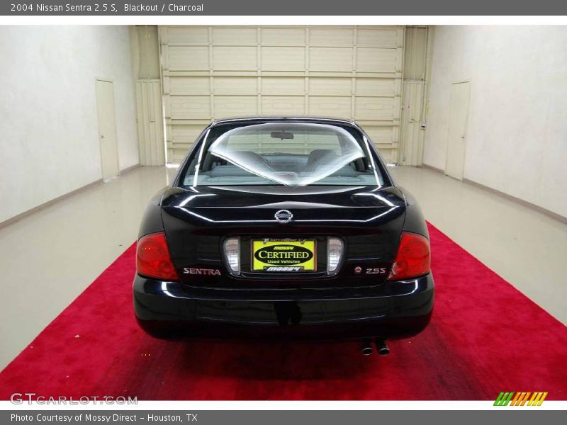 Blackout / Charcoal 2004 Nissan Sentra 2.5 S