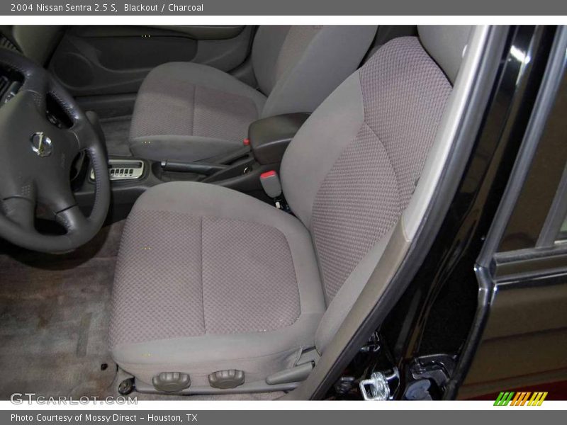 Blackout / Charcoal 2004 Nissan Sentra 2.5 S