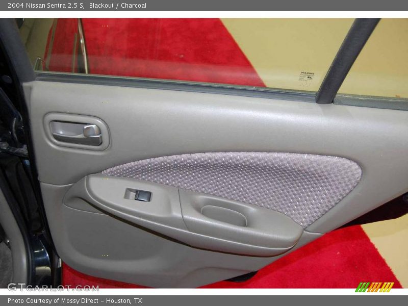 Blackout / Charcoal 2004 Nissan Sentra 2.5 S