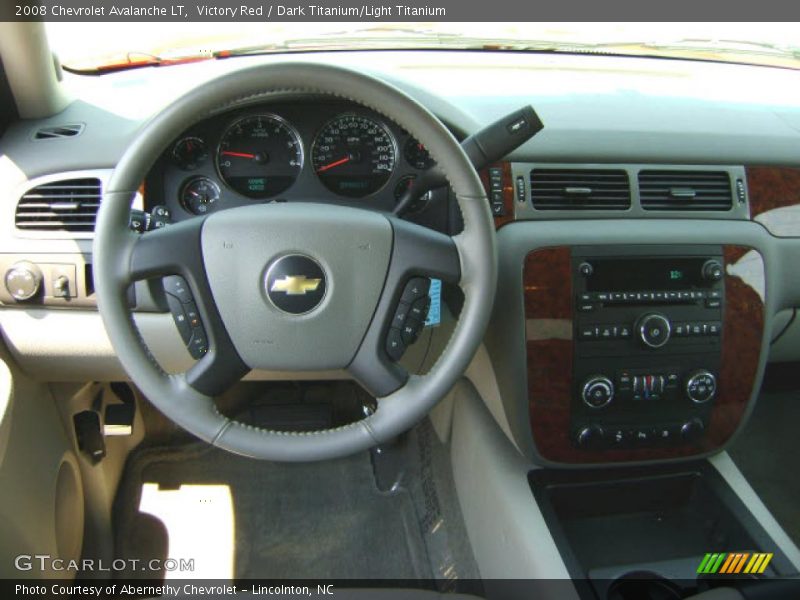 Victory Red / Dark Titanium/Light Titanium 2008 Chevrolet Avalanche LT