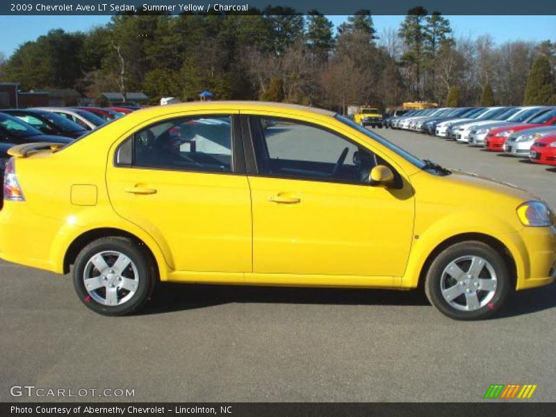 Summer Yellow / Charcoal 2009 Chevrolet Aveo LT Sedan