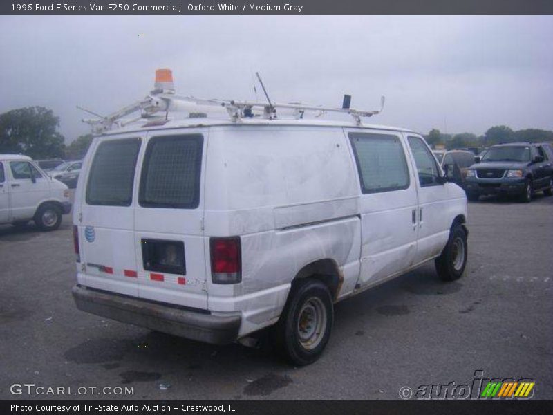 Oxford White / Medium Gray 1996 Ford E Series Van E250 Commercial