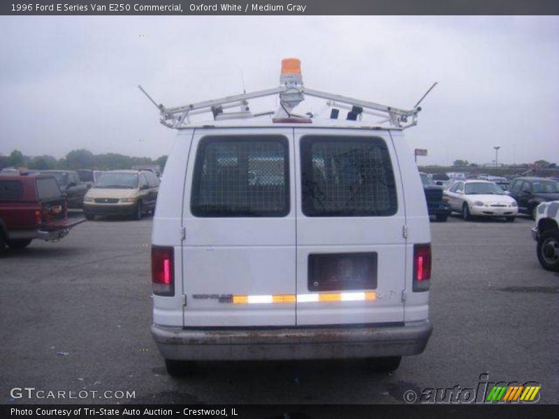 Oxford White / Medium Gray 1996 Ford E Series Van E250 Commercial