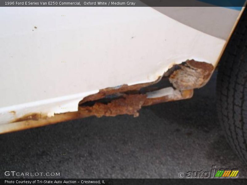 Oxford White / Medium Gray 1996 Ford E Series Van E250 Commercial