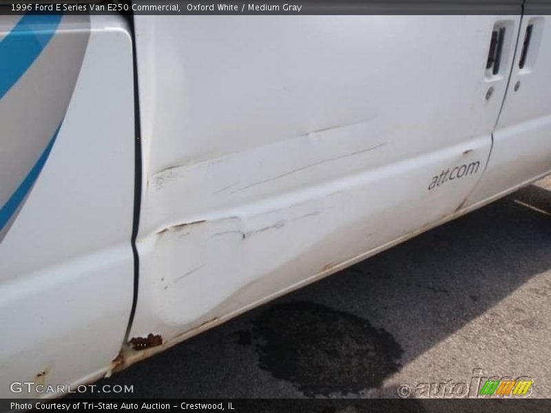 Oxford White / Medium Gray 1996 Ford E Series Van E250 Commercial