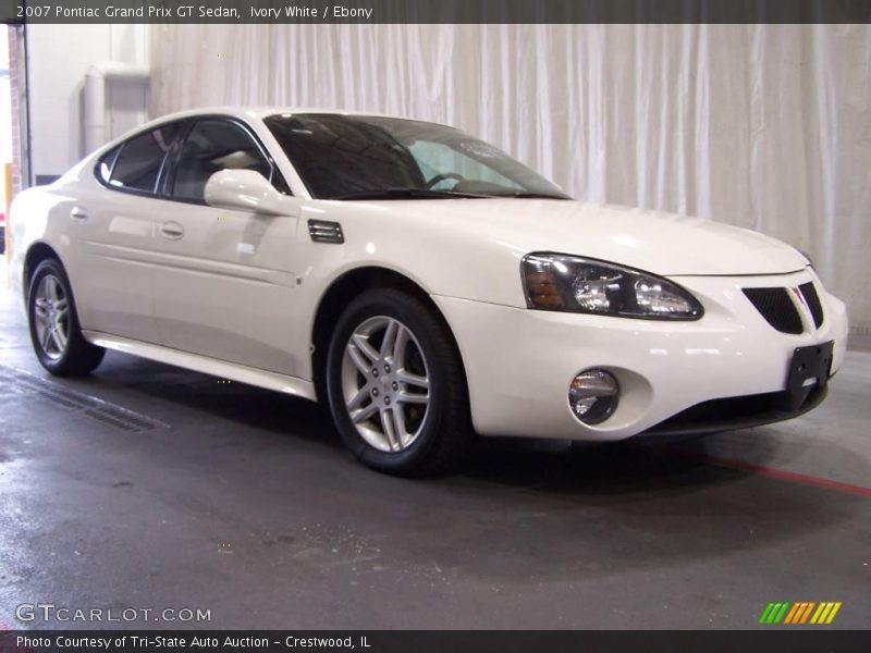 Ivory White / Ebony 2007 Pontiac Grand Prix GT Sedan