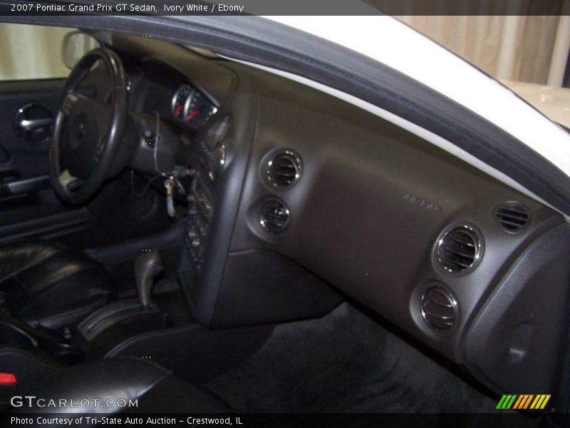 Ivory White / Ebony 2007 Pontiac Grand Prix GT Sedan