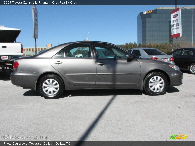 Phantom Gray Pearl / Gray 2005 Toyota Camry LE