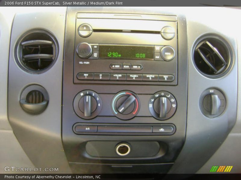 Silver Metallic / Medium/Dark Flint 2006 Ford F150 STX SuperCab