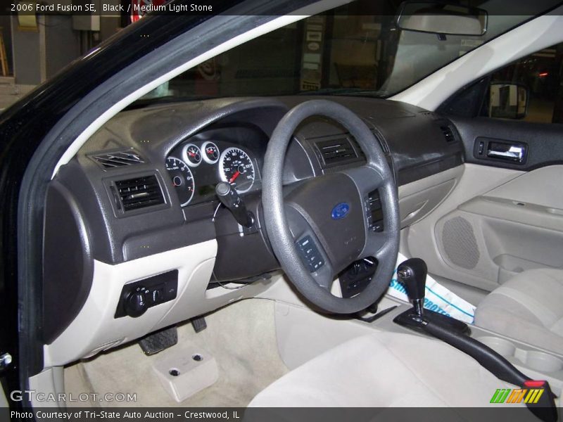 Black / Medium Light Stone 2006 Ford Fusion SE