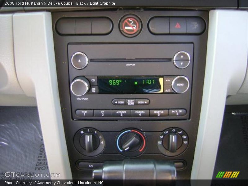 Black / Light Graphite 2008 Ford Mustang V6 Deluxe Coupe