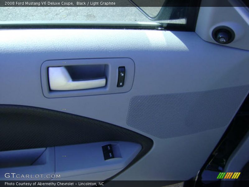 Black / Light Graphite 2008 Ford Mustang V6 Deluxe Coupe