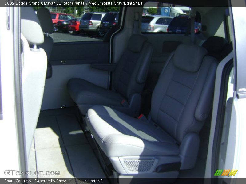 Stone White / Medium Slate Gray/Light Shale 2009 Dodge Grand Caravan SE