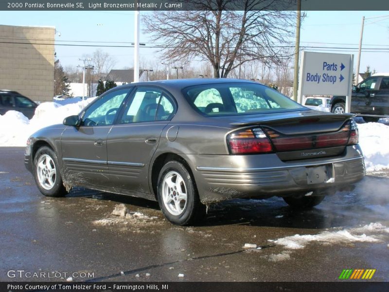 Light Bronzemist Metallic / Camel 2000 Pontiac Bonneville SE