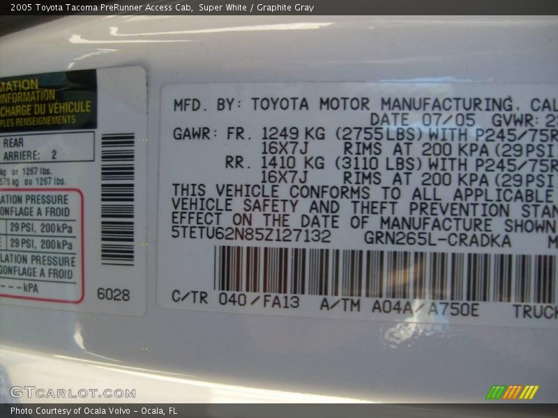 Super White / Graphite Gray 2005 Toyota Tacoma PreRunner Access Cab