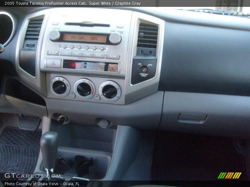 Super White / Graphite Gray 2005 Toyota Tacoma PreRunner Access Cab