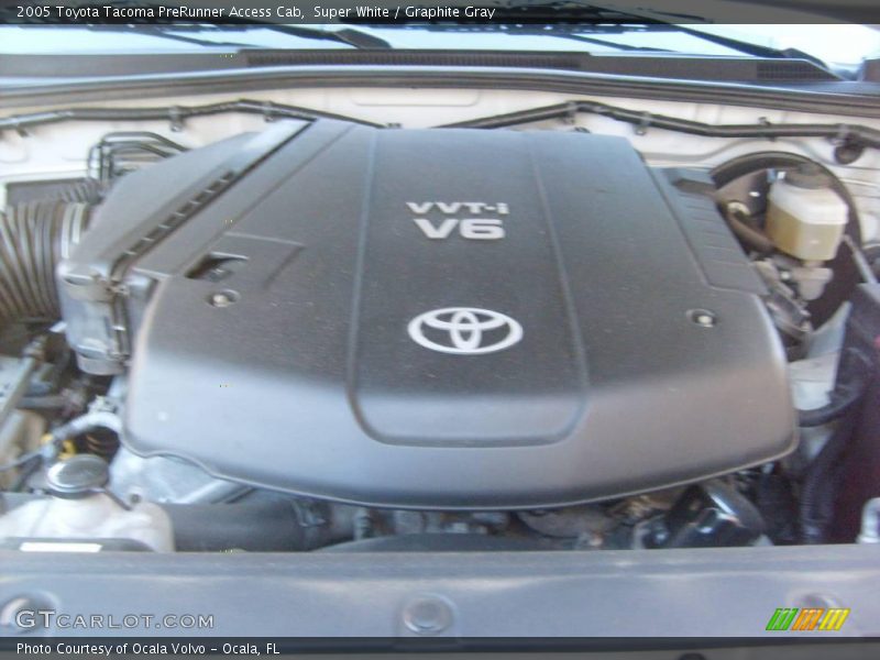 Super White / Graphite Gray 2005 Toyota Tacoma PreRunner Access Cab