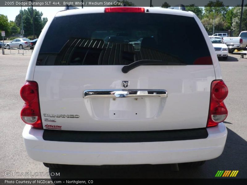 Bright White / Medium Slate Gray 2005 Dodge Durango SLT 4x4