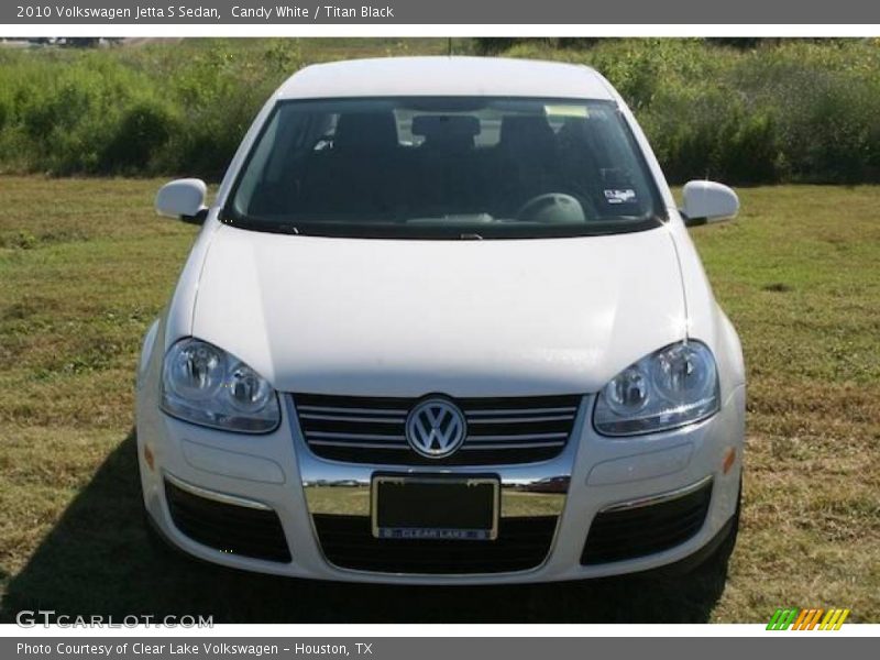 Candy White / Titan Black 2010 Volkswagen Jetta S Sedan