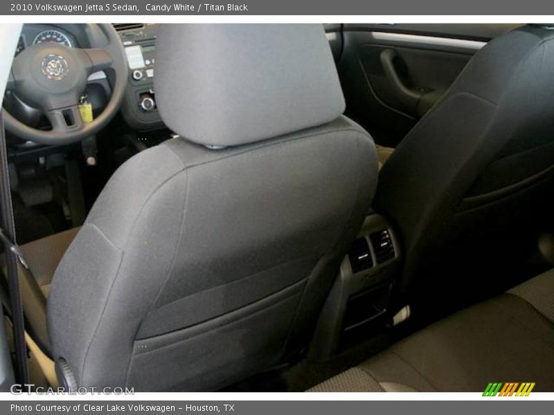 Candy White / Titan Black 2010 Volkswagen Jetta S Sedan