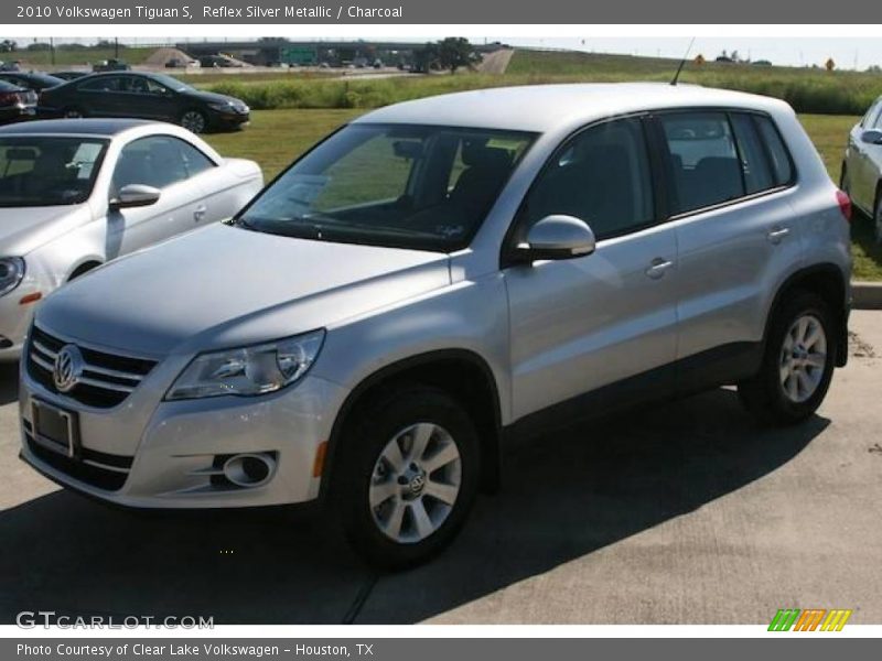 Reflex Silver Metallic / Charcoal 2010 Volkswagen Tiguan S