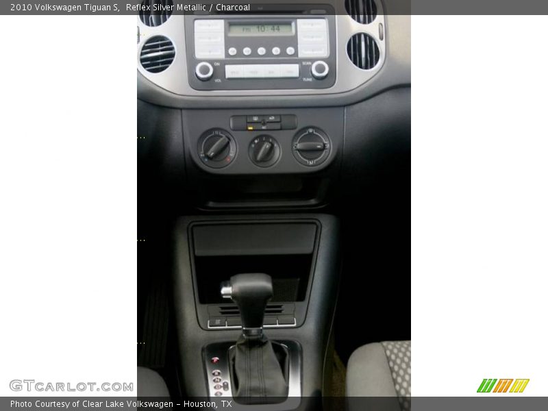 Reflex Silver Metallic / Charcoal 2010 Volkswagen Tiguan S