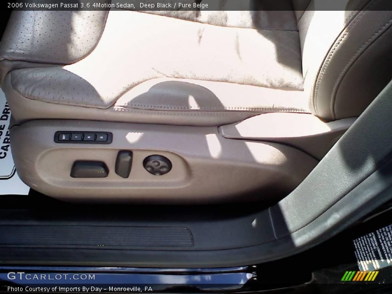 Deep Black / Pure Beige 2006 Volkswagen Passat 3.6 4Motion Sedan