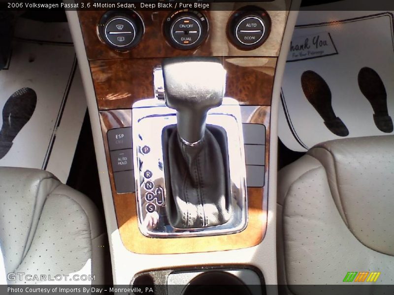 Deep Black / Pure Beige 2006 Volkswagen Passat 3.6 4Motion Sedan