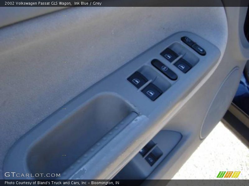 Ink Blue / Grey 2002 Volkswagen Passat GLS Wagon