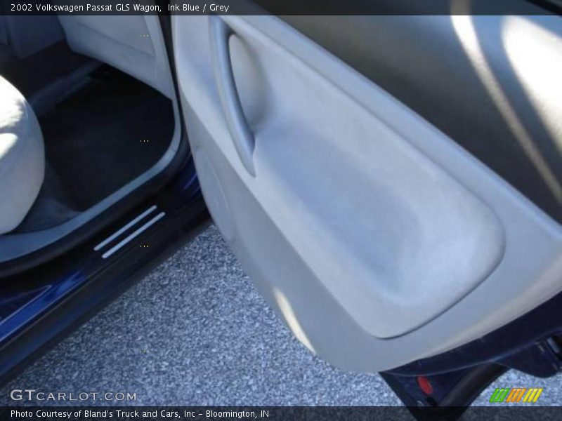 Ink Blue / Grey 2002 Volkswagen Passat GLS Wagon