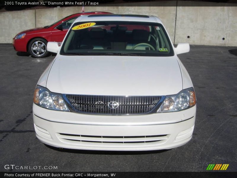 Diamond White Pearl / Taupe 2001 Toyota Avalon XL