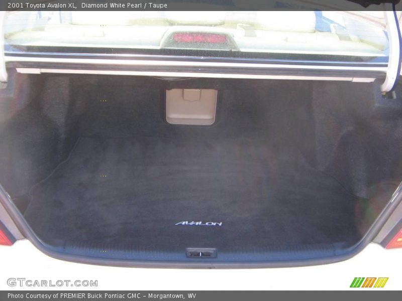 Diamond White Pearl / Taupe 2001 Toyota Avalon XL