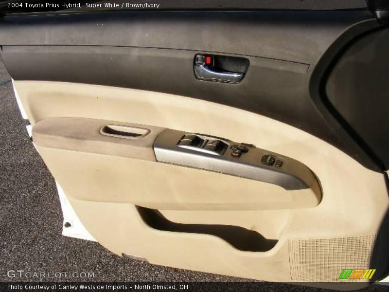 Super White / Brown/Ivory 2004 Toyota Prius Hybrid