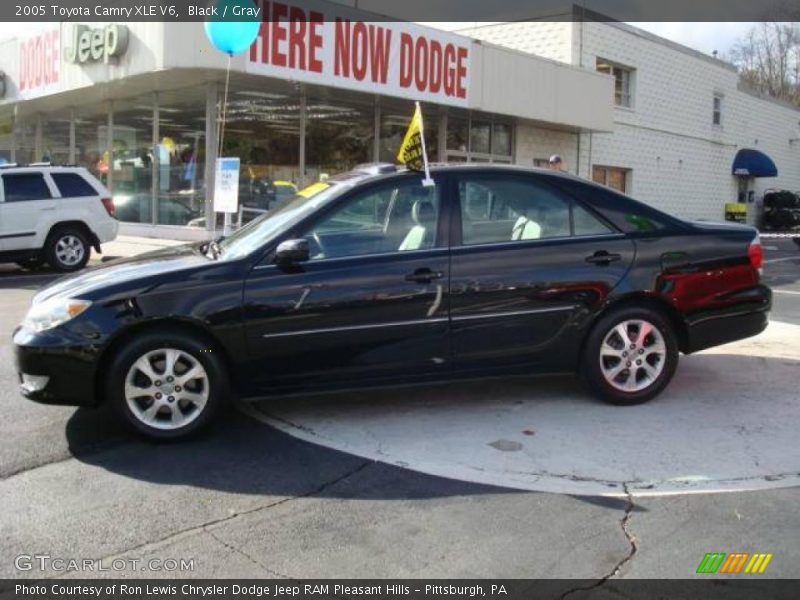 Black / Gray 2005 Toyota Camry XLE V6