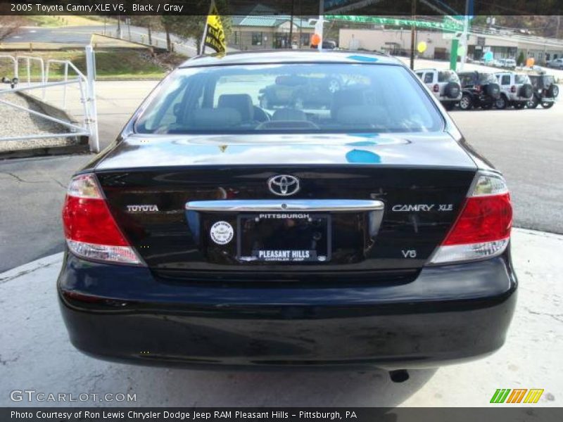 Black / Gray 2005 Toyota Camry XLE V6