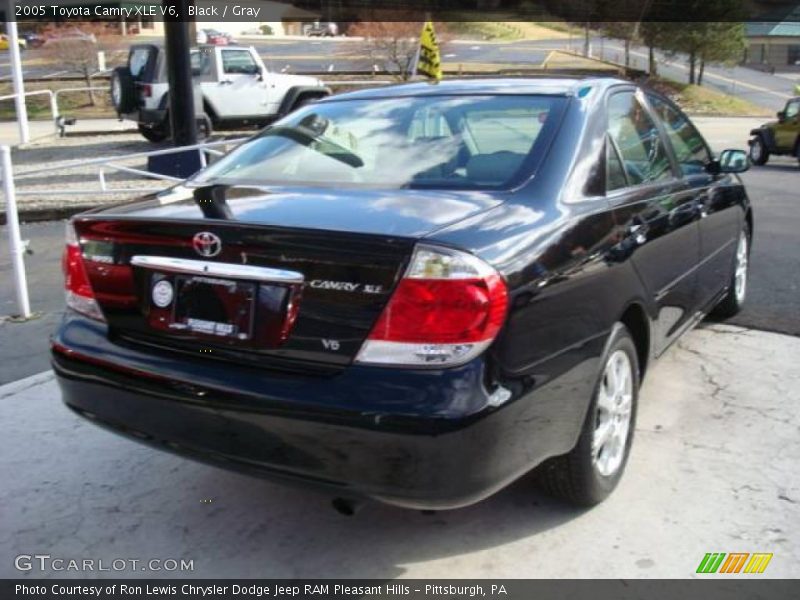 Black / Gray 2005 Toyota Camry XLE V6