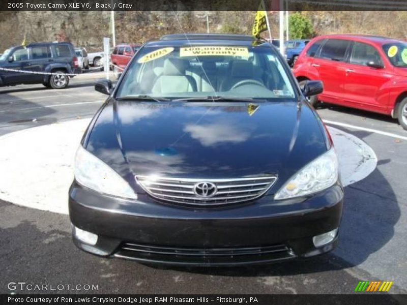Black / Gray 2005 Toyota Camry XLE V6