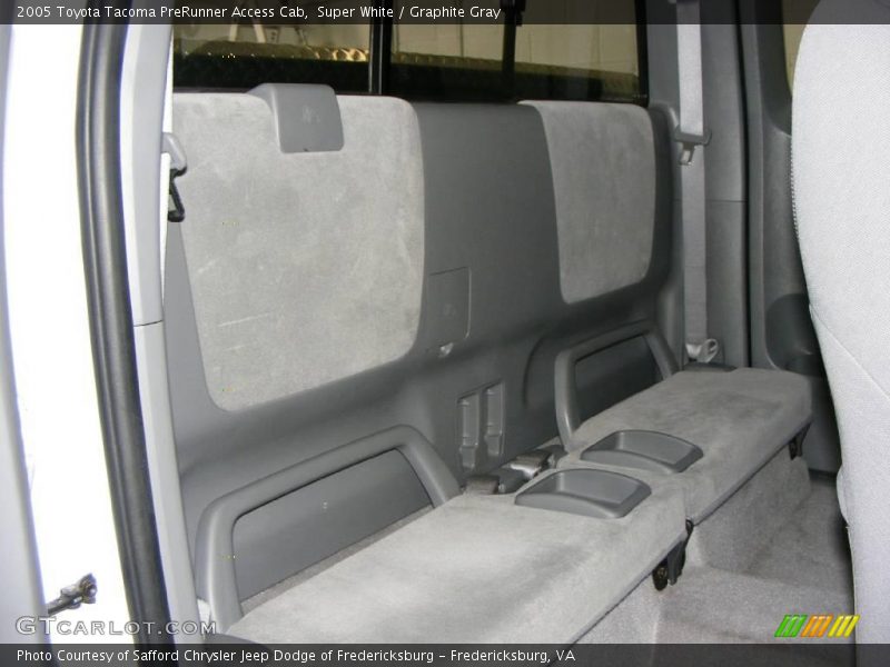 Super White / Graphite Gray 2005 Toyota Tacoma PreRunner Access Cab