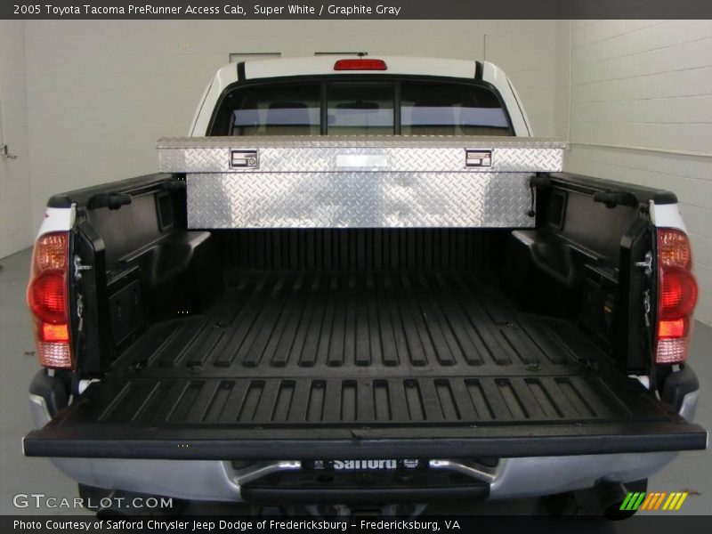Super White / Graphite Gray 2005 Toyota Tacoma PreRunner Access Cab