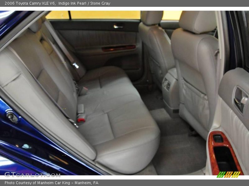 Indigo Ink Pearl / Stone Gray 2006 Toyota Camry XLE V6