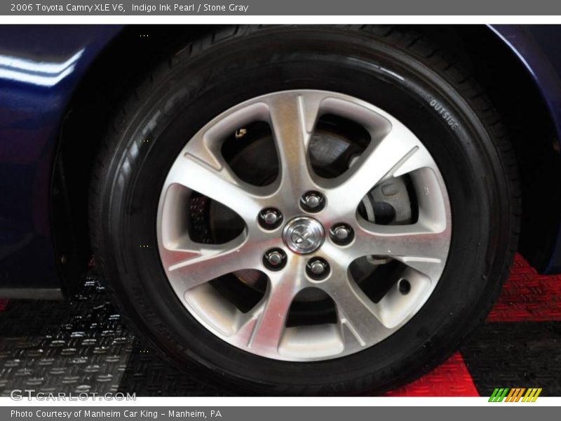 Indigo Ink Pearl / Stone Gray 2006 Toyota Camry XLE V6