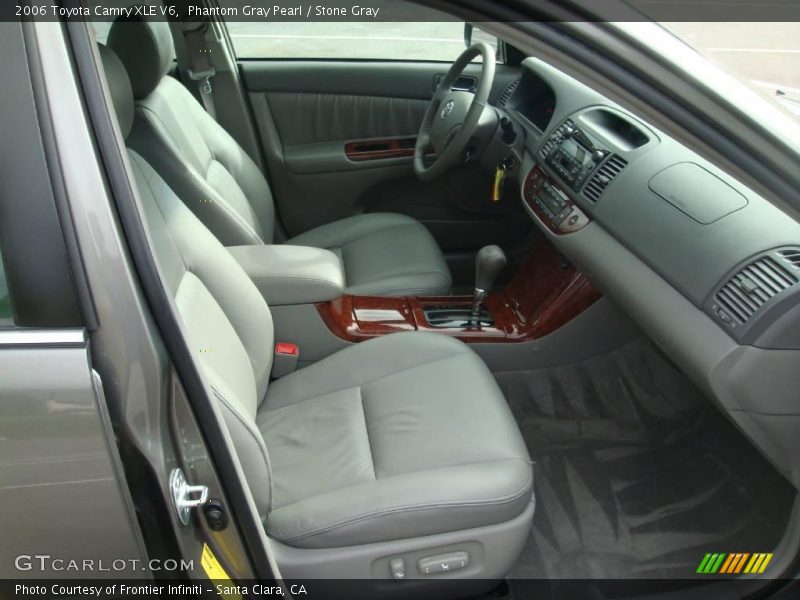 Phantom Gray Pearl / Stone Gray 2006 Toyota Camry XLE V6