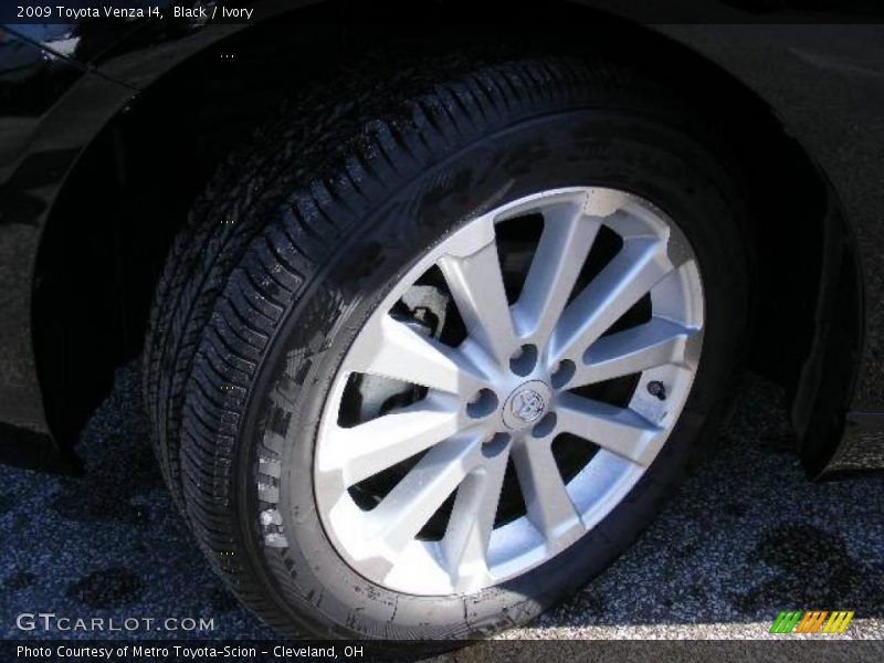 Black / Ivory 2009 Toyota Venza I4